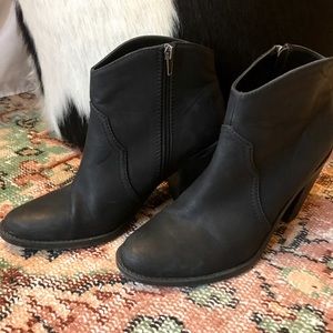 Black Dolce Vita booties